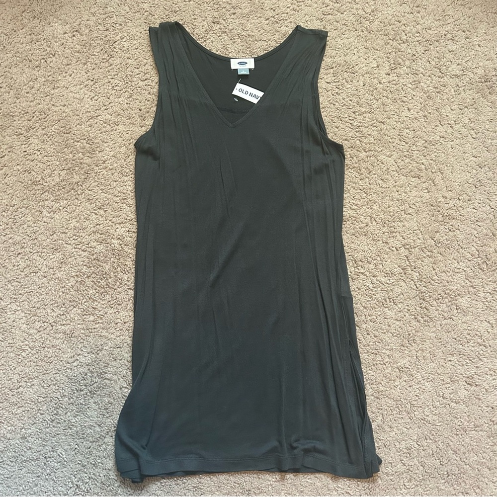 NWT Old Navy Charcoal Gray V-Neck Sleeveless Tunic Tank Top Side Slit Medium